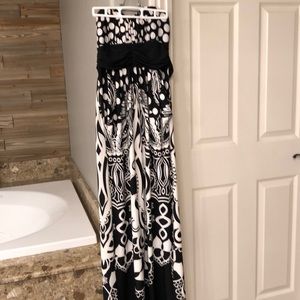 Beautiful Strapless maxi with pockets